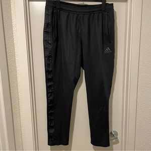 Adidas Trackpant size XL